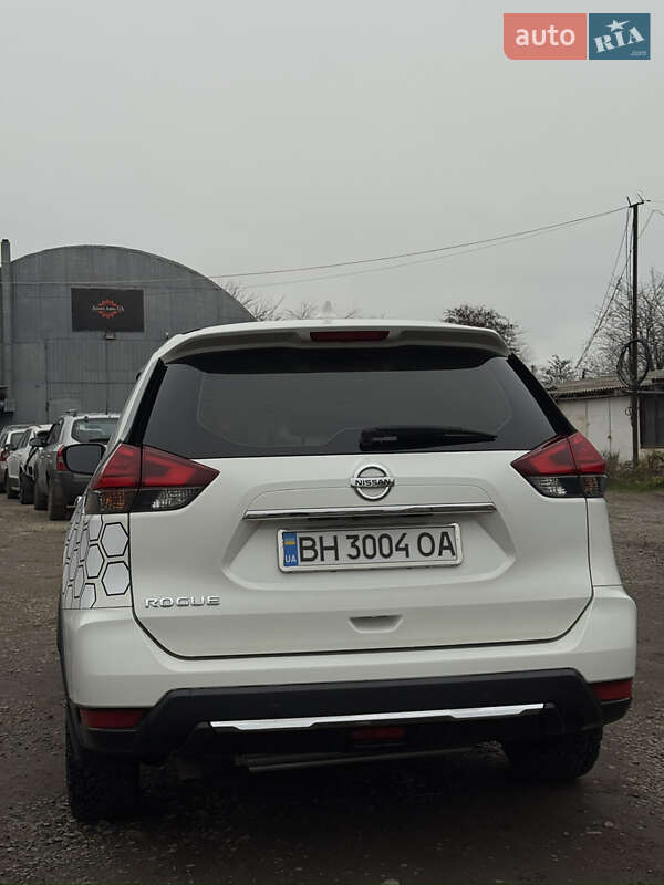 Внедорожник / Кроссовер Nissan Rogue 2017 в Одессе