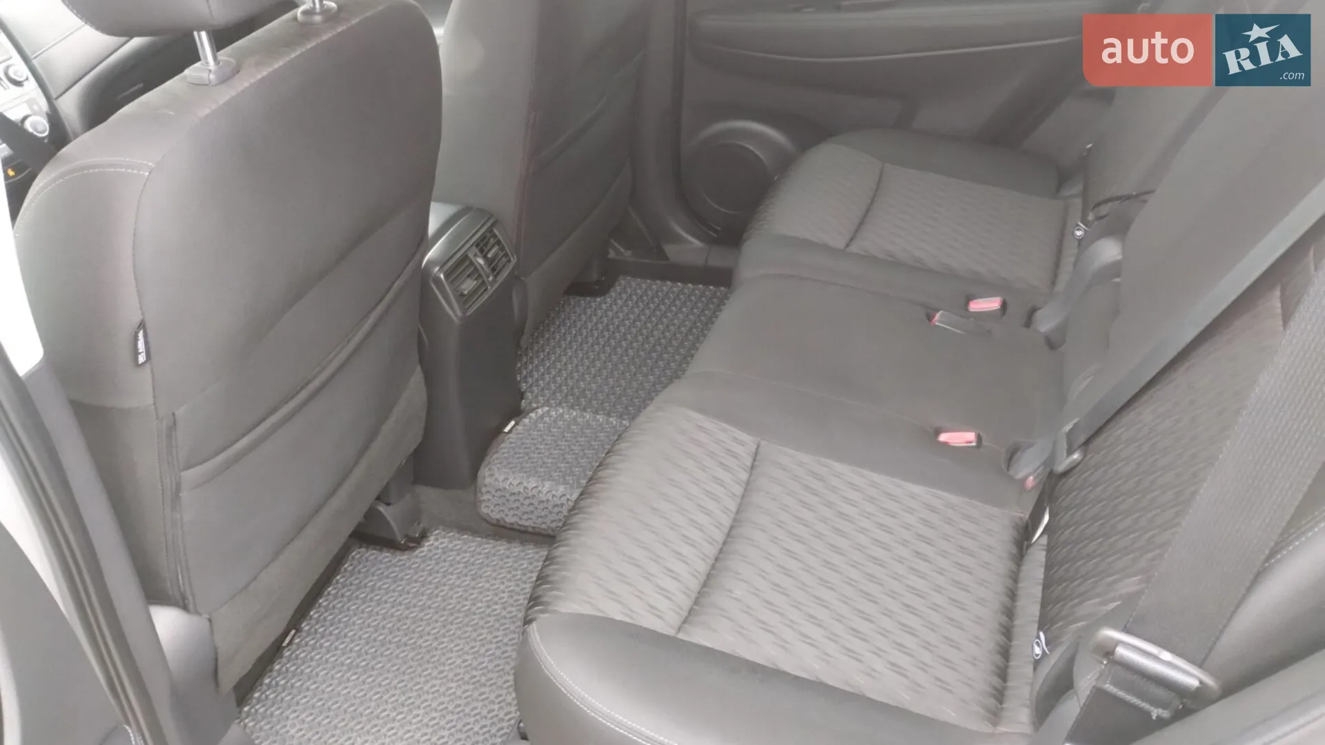 2019 Nissan Rogue - мініатюра 11