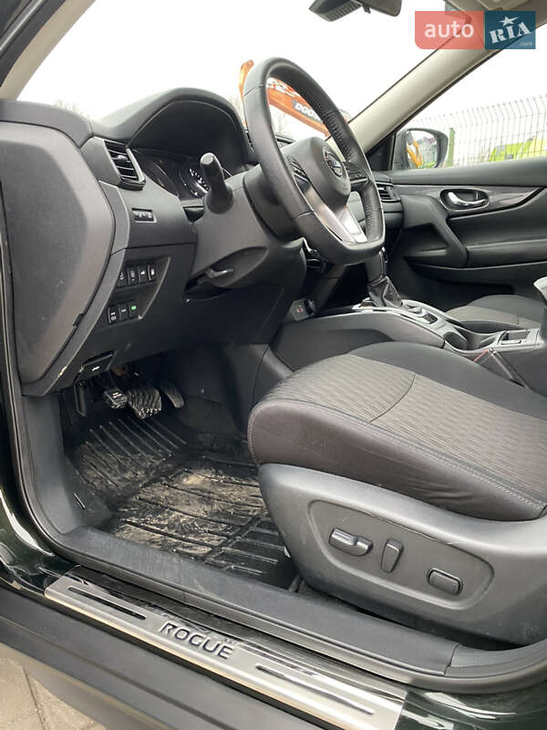 Внедорожник / Кроссовер Nissan Rogue 2018 в Ровно фото 17 Внедорожник / Кроссовер Nissan Rogue 2018 в Ровно