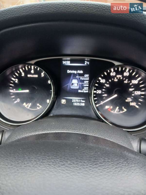 Позашляховик / Кросовер Nissan Rogue 2014 в Івано-Франківську