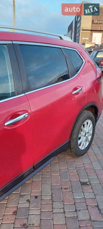 Позашляховик / Кросовер Nissan Rogue 2017 в Харкові