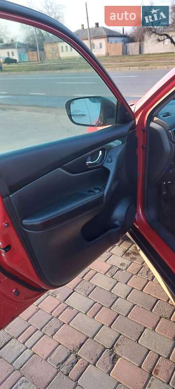 Позашляховик / Кросовер Nissan Rogue 2017 в Харкові