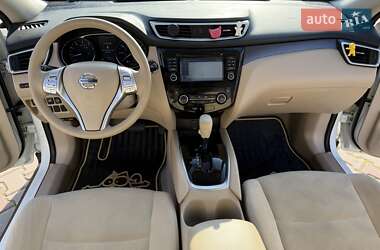 Позашляховик / Кросовер Nissan Rogue 2015 в Одесі