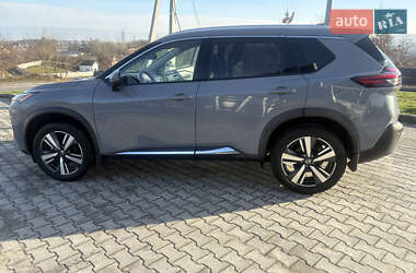 Внедорожник / Кроссовер Nissan Rogue 2020 в Львове