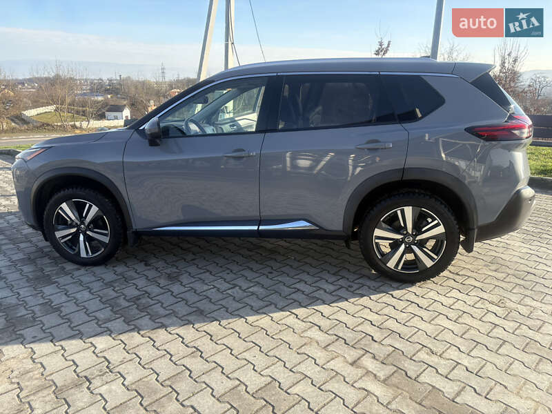 Внедорожник / Кроссовер Nissan Rogue 2020 в Львове