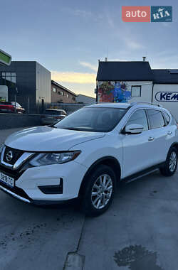 Позашляховик / Кросовер Nissan Rogue 2017 в Білій Церкві