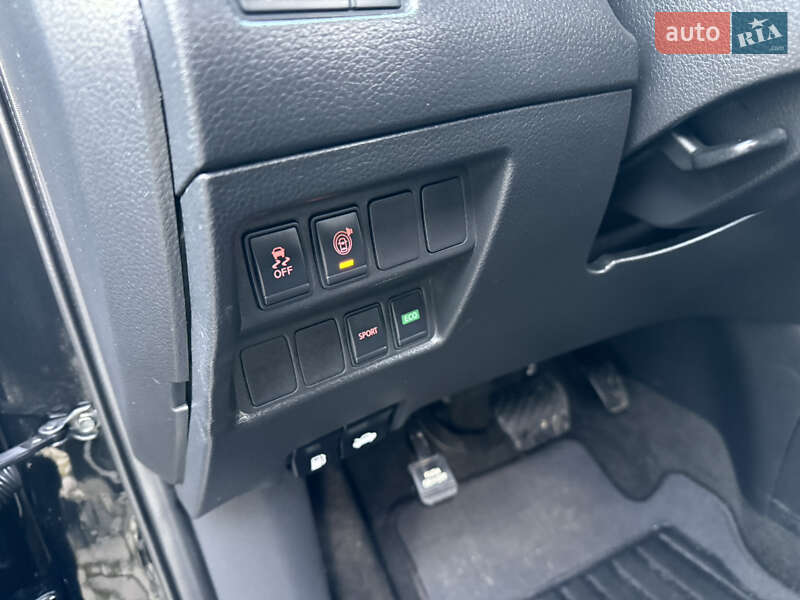 Внедорожник / Кроссовер Nissan Rogue 2017 в Дрогобыче фото 28 Внедорожник / Кроссовер Nissan Rogue 2017 в Дрогобыче