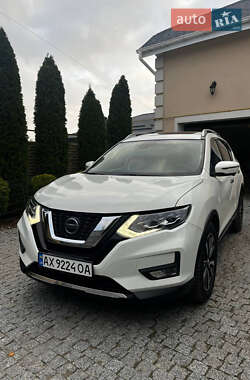 Позашляховик / Кросовер Nissan Rogue 2018 в Києві