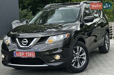 Внедорожник / Кроссовер Nissan Rogue 2015 в Дрогобыче