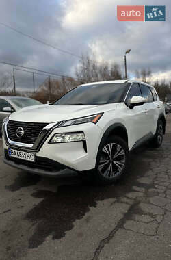 Внедорожник / Кроссовер Nissan Rogue 2021 в Ивано-Франковске