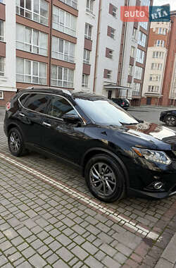 Позашляховик / Кросовер Nissan Rogue 2016 в Івано-Франківську