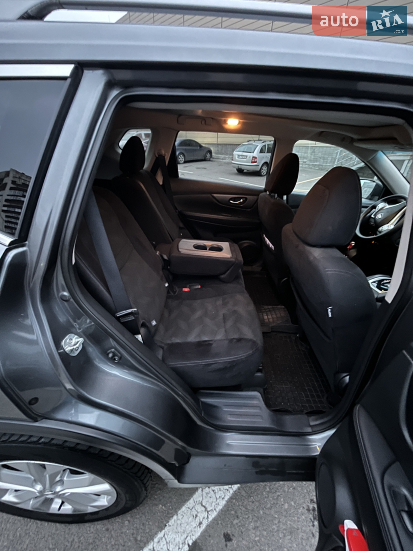 2016 Nissan Rogue - мініатюра 28
