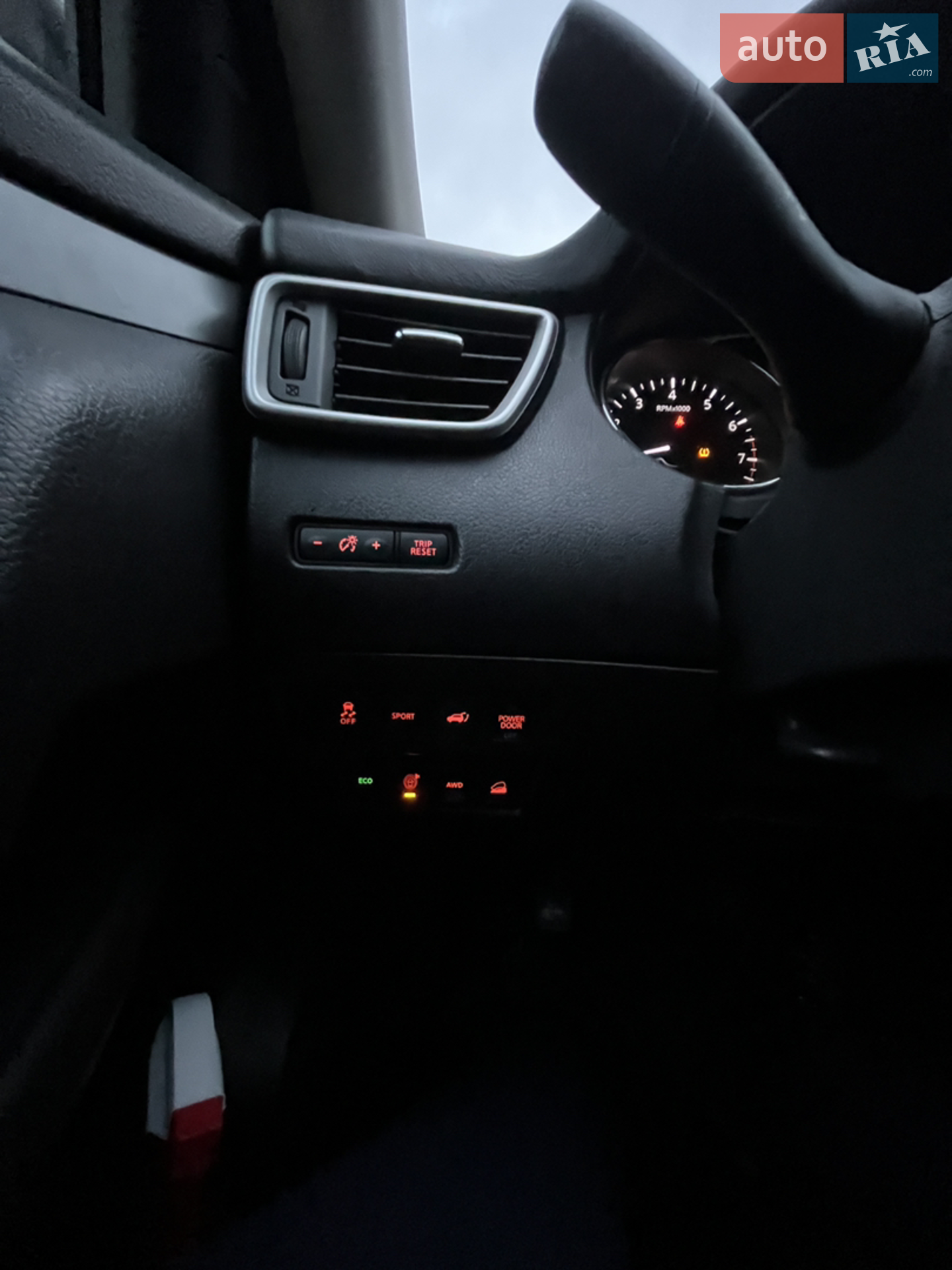 2016 Nissan Rogue - мініатюра 35