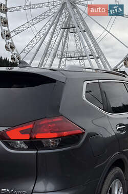 Позашляховик / Кросовер Nissan Rogue 2017 в Коростені