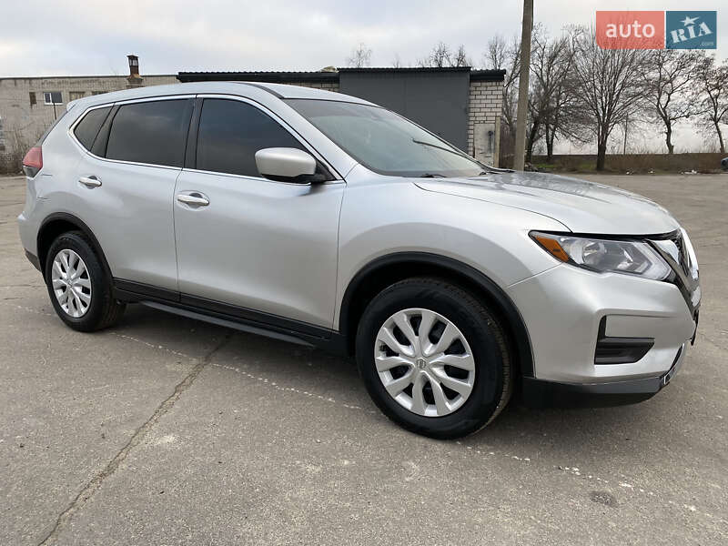 Позашляховик / Кросовер Nissan Rogue 2020 в Кременчуці