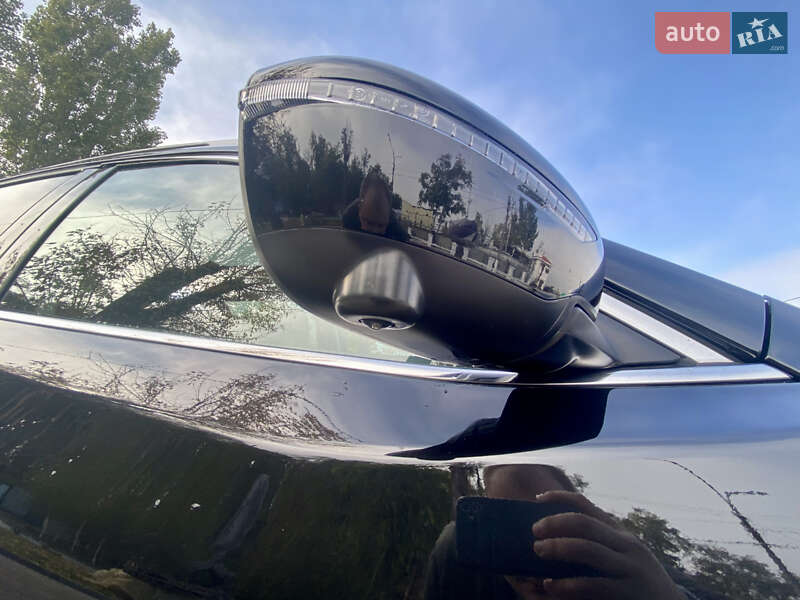 Внедорожник / Кроссовер Nissan Rogue 2017 в Николаеве