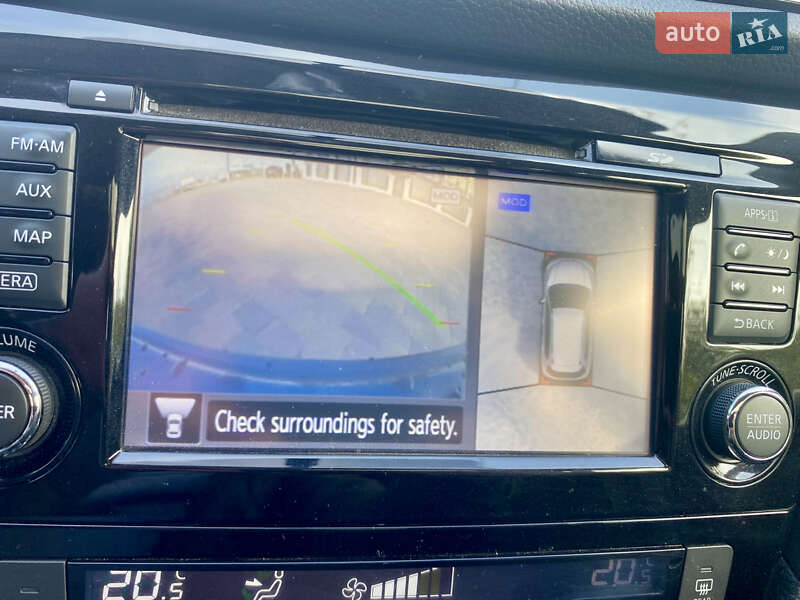 Внедорожник / Кроссовер Nissan Rogue 2017 в Николаеве