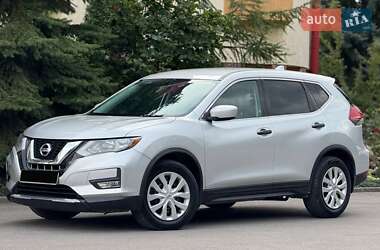 Внедорожник / Кроссовер Nissan Rogue 2016 в Тернополе