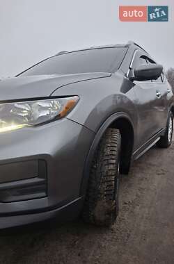 Позашляховик / Кросовер Nissan Rogue 2016 в Мерефа