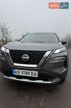 Позашляховик / Кросовер Nissan Rogue 2022 в Кам'янському