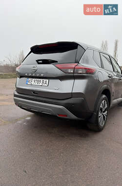 Позашляховик / Кросовер Nissan Rogue 2022 в Кам'янському