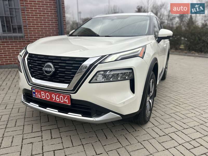 Внедорожник / Кроссовер Nissan Rogue 2022 в Львове