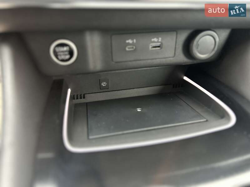 Внедорожник / Кроссовер Nissan Rogue 2022 в Львове