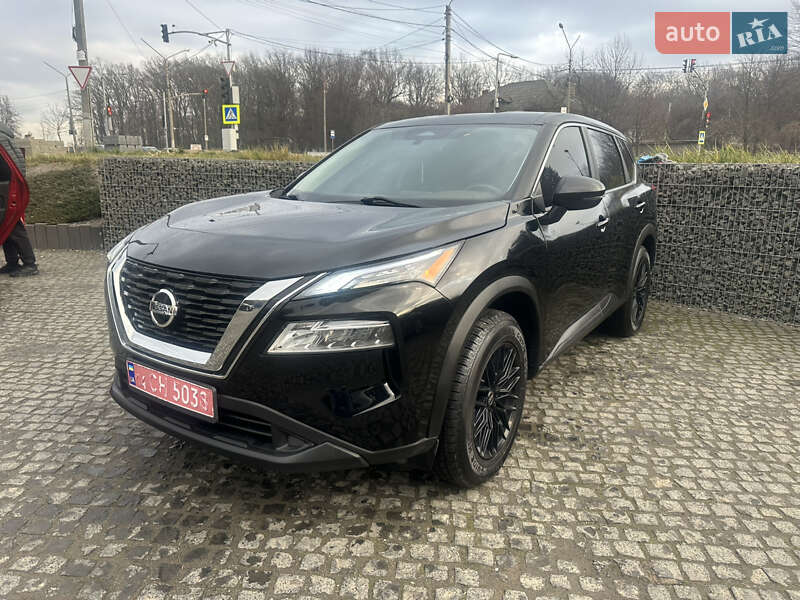 Внедорожник / Кроссовер Nissan Rogue 2022 в Львове