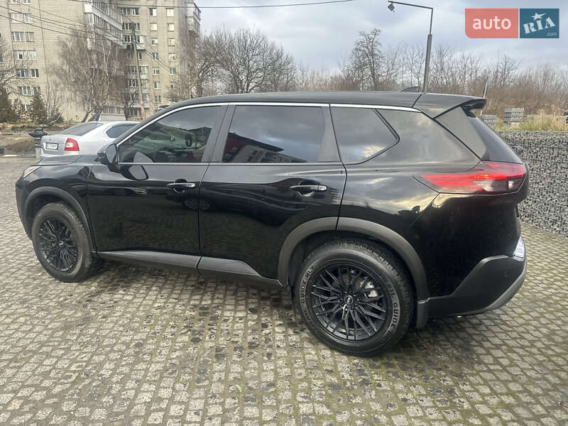 Внедорожник / Кроссовер Nissan Rogue 2022 в Львове