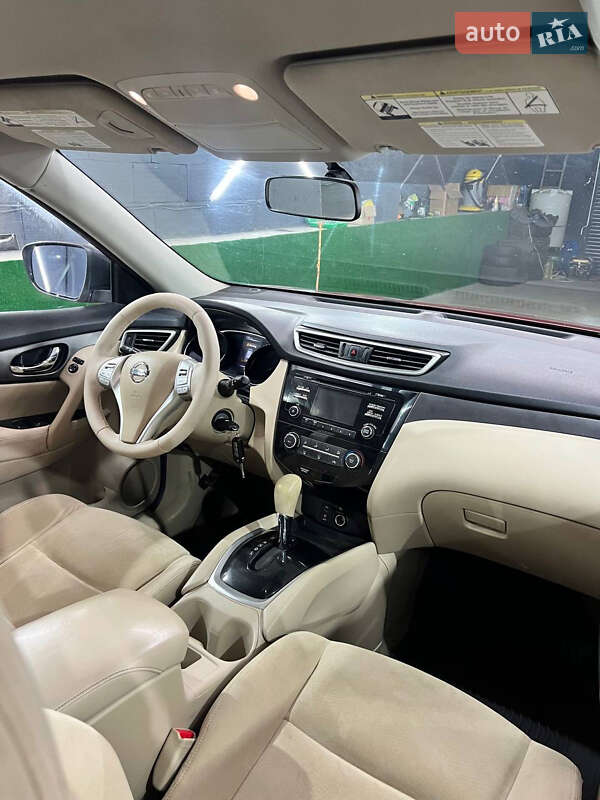 Позашляховик / Кросовер Nissan Rogue 2014 в Києві