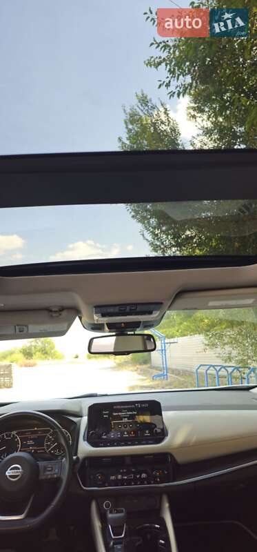 Внедорожник / Кроссовер Nissan Rogue 2021 в Киеве