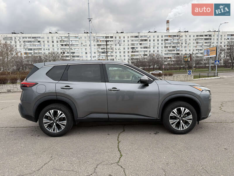 Внедорожник / Кроссовер Nissan Rogue 2021 в Запорожье