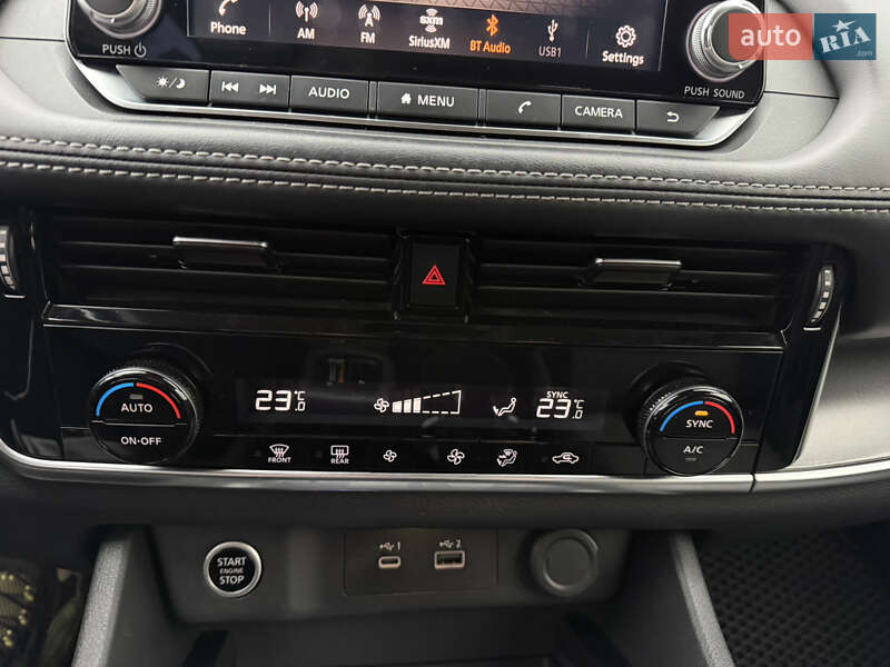 Внедорожник / Кроссовер Nissan Rogue 2021 в Запорожье