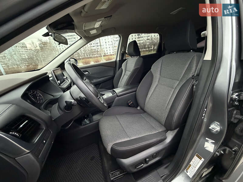 Внедорожник / Кроссовер Nissan Rogue 2021 в Запорожье