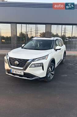 Внедорожник / Кроссовер Nissan Rogue 2023 в Запорожье