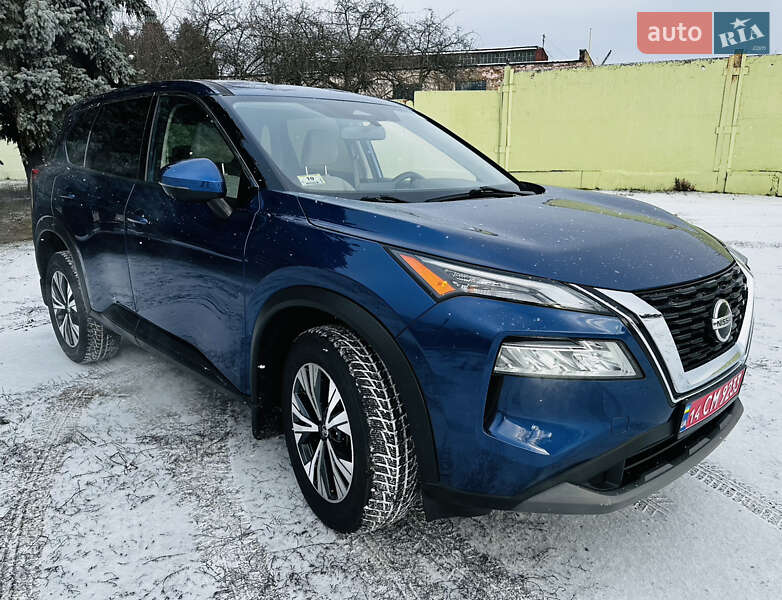 Внедорожник / Кроссовер Nissan Rogue 2021 в Лубнах