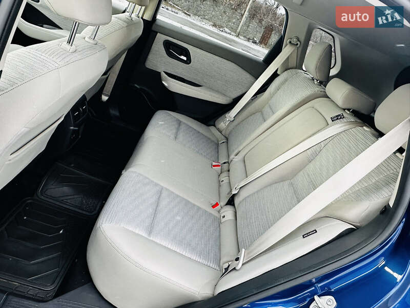 Внедорожник / Кроссовер Nissan Rogue 2021 в Лубнах