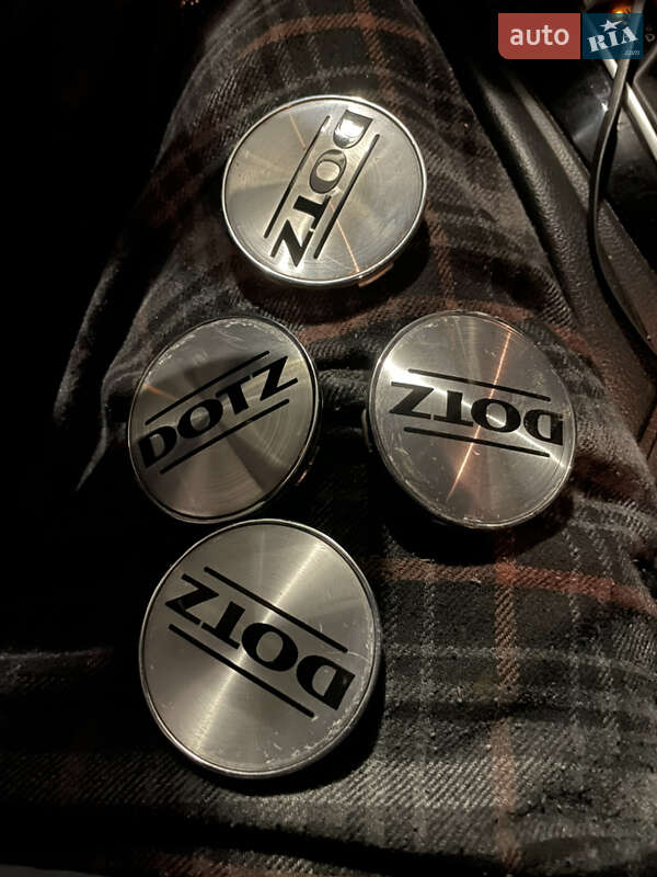 Позашляховик / Кросовер Nissan Rogue 2016 в Києві