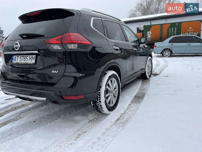 Внедорожник / Кроссовер Nissan Rogue 2017 в Коломые