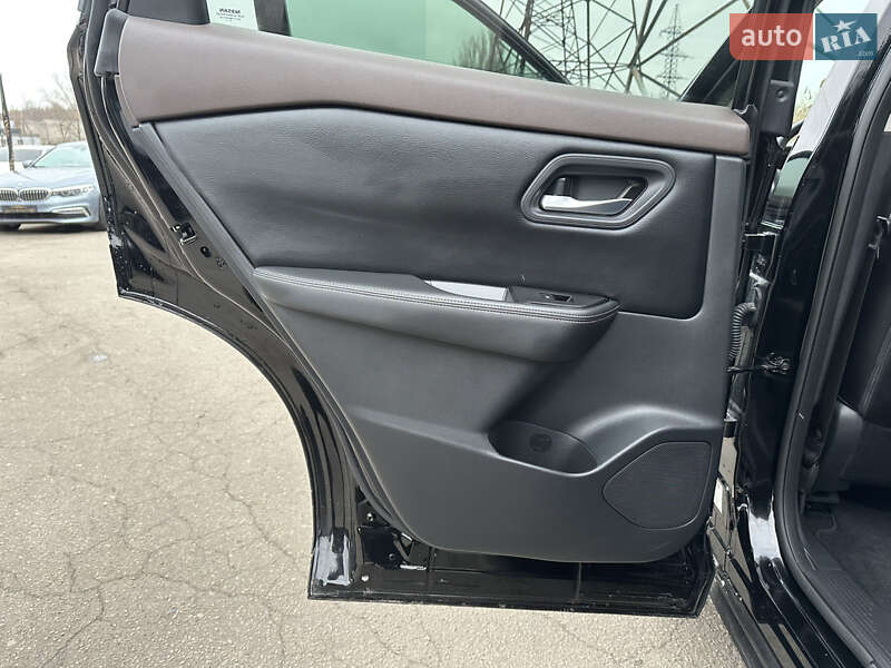 Позашляховик / Кросовер Nissan Rogue 2020 в Харкові