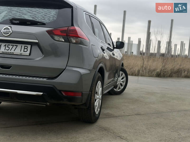 Позашляховик / Кросовер Nissan Rogue 2016 в Коростені