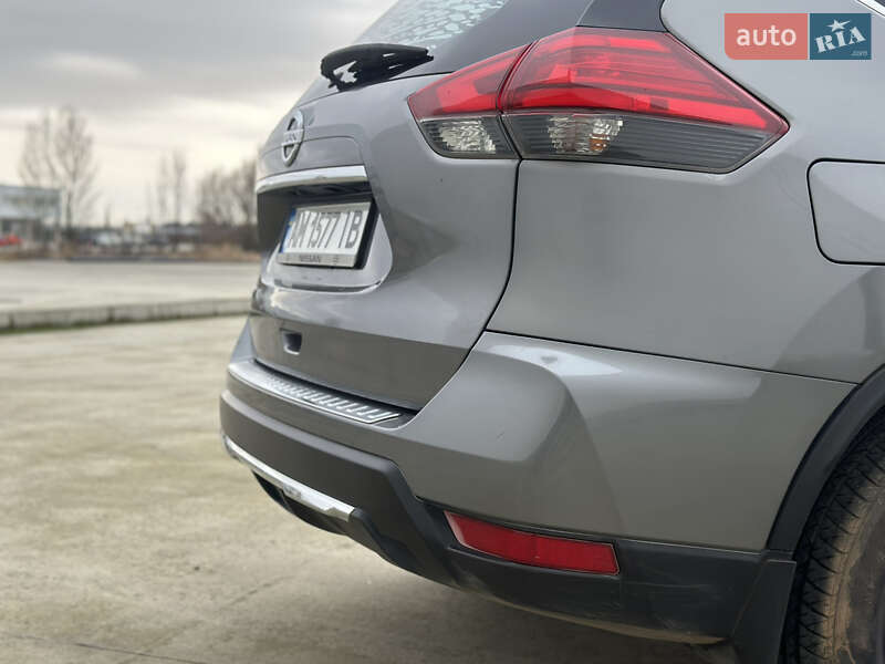 Позашляховик / Кросовер Nissan Rogue 2016 в Коростені