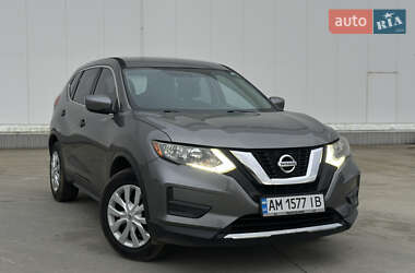 Внедорожник / Кроссовер Nissan Rogue 2016 в Коростене