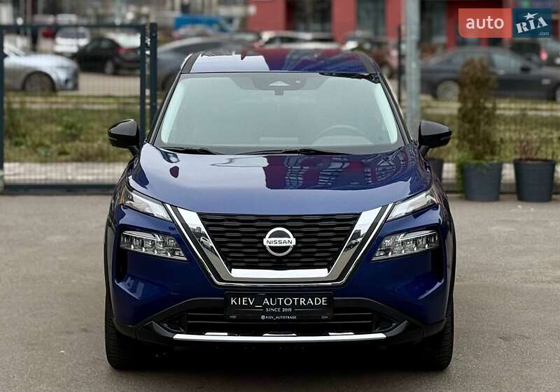 Внедорожник / Кроссовер Nissan Rogue 2020 в Киеве