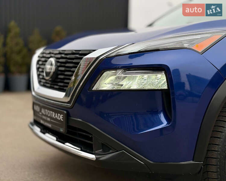 Внедорожник / Кроссовер Nissan Rogue 2020 в Киеве