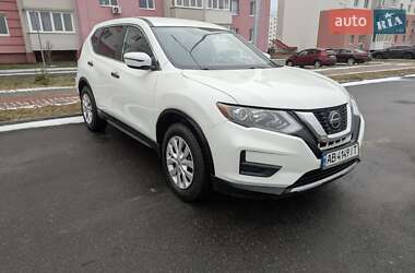 Внедорожник / Кроссовер Nissan Rogue 2018 в Виннице