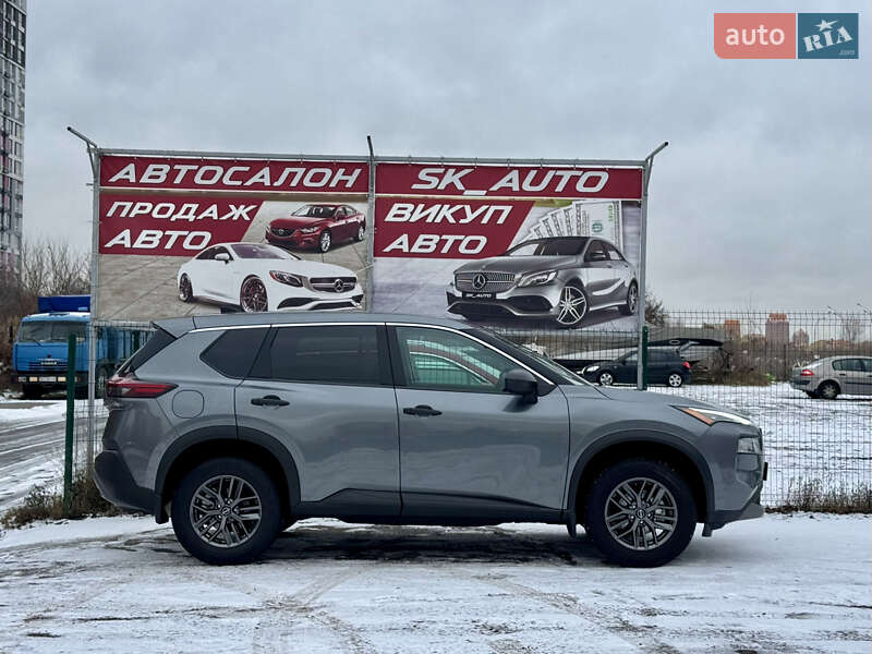 Внедорожник / Кроссовер Nissan Rogue 2023 в Киеве