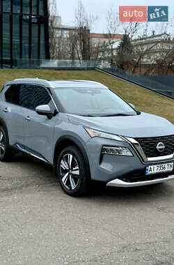 Позашляховик / Кросовер Nissan Rogue 2021 в Києві