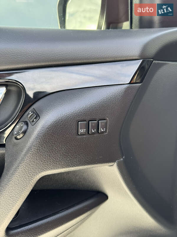 Внедорожник / Кроссовер Nissan Rogue 2019 в Ромнах фото 25 Внедорожник / Кроссовер Nissan Rogue 2019 в Ромнах