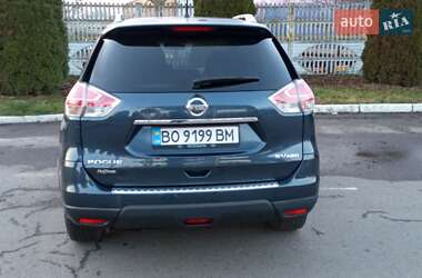 Позашляховик / Кросовер Nissan Rogue 2015 в Рівному